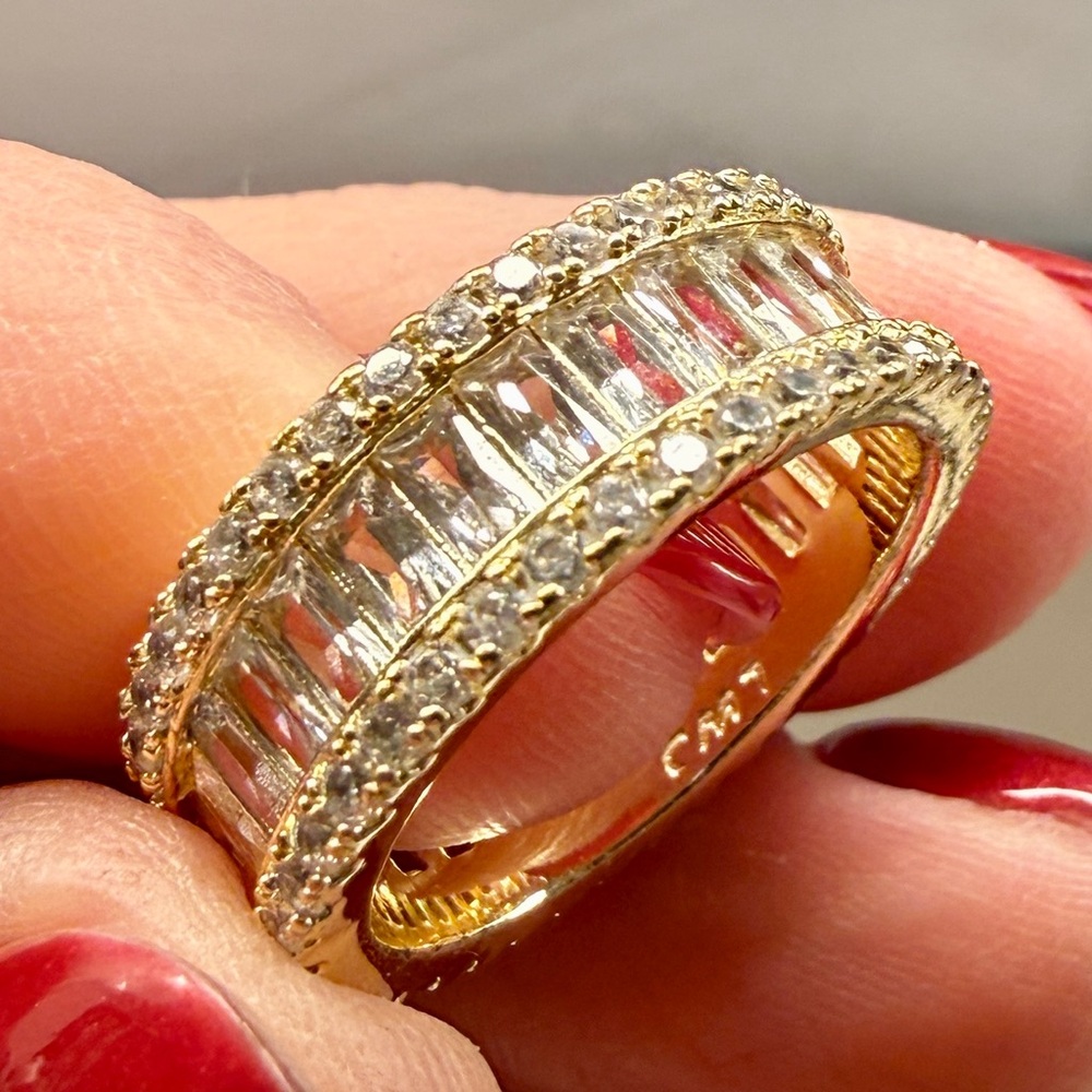 Elegant Gold Plated and Silver Women's Band